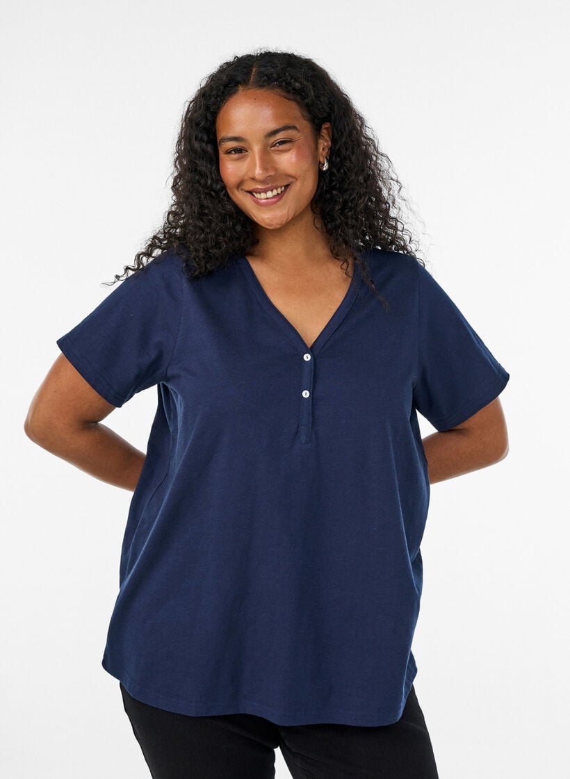 T-Shirt mit Knopfleiste, Blau, Model image number 0