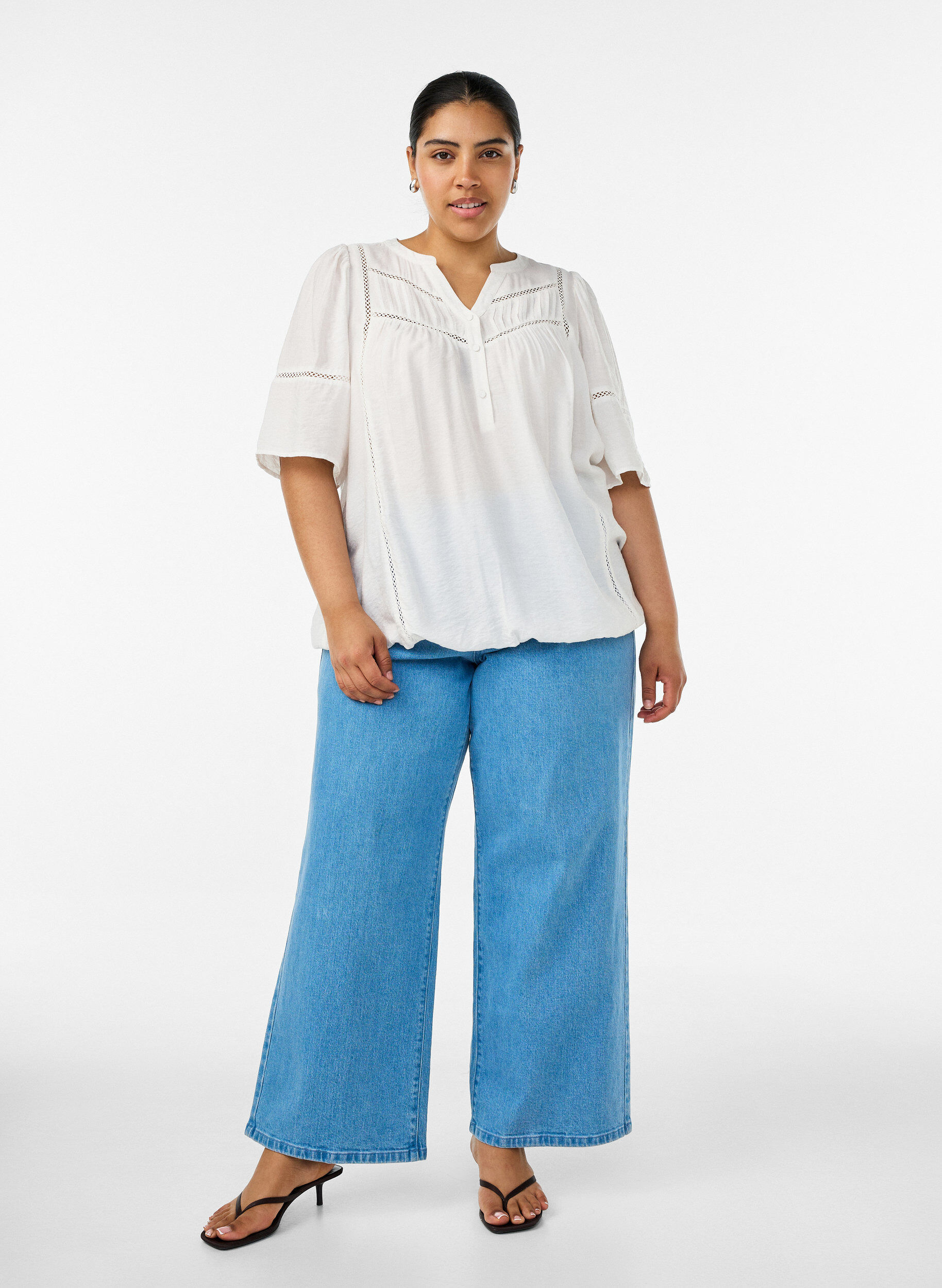 ZizziBluse aus Viskose mit Biesen und Ballon&auml;rmeln, Vanille, Model image number 1