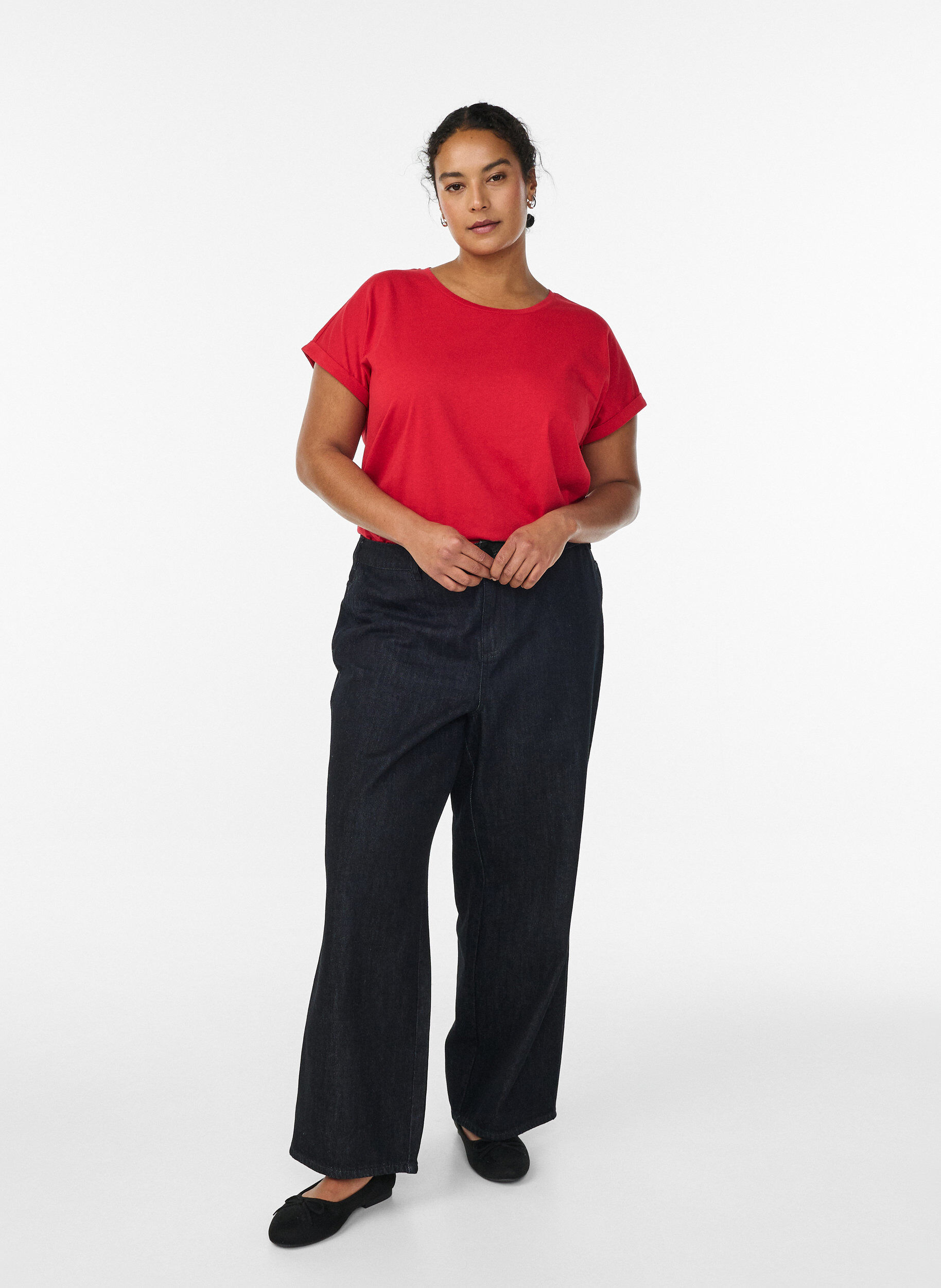 ZizziKurz&auml;rmeliges T-Shirt aus einer Baumwollmischung, Rot, Model image number 1