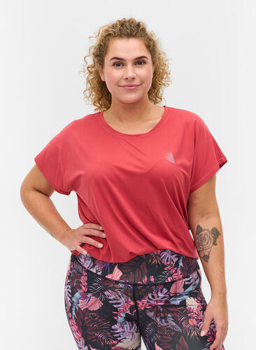 Einfarbiges Trainings-T-Shirt, Garnet Rose, Model image number 0