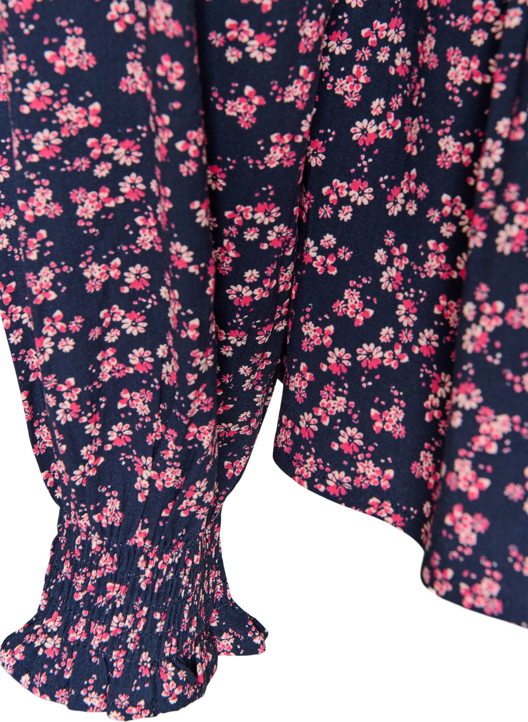 ZizziBluse mit gesmoktem Oberteil und gebl&uuml;mtem Print, Blau, Packshot image number 3