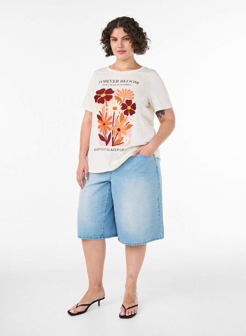 T-shirt aus Baumwolle mit Print, Vanille, Model image number 1