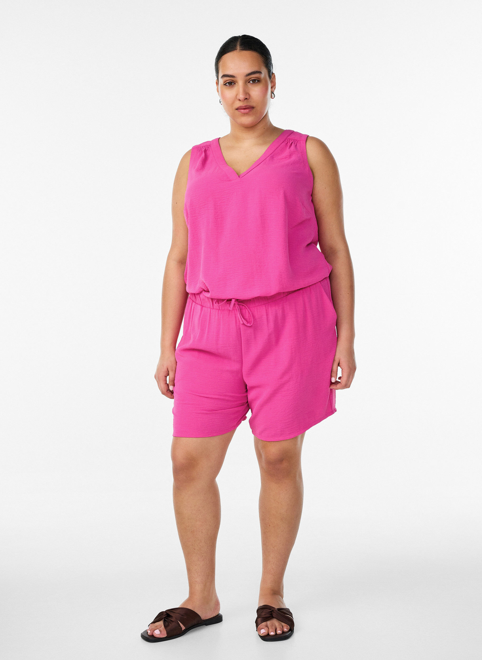 ZizziKurze Hose mit Taschen und elastischem Bund, Rot, Model image number 1
