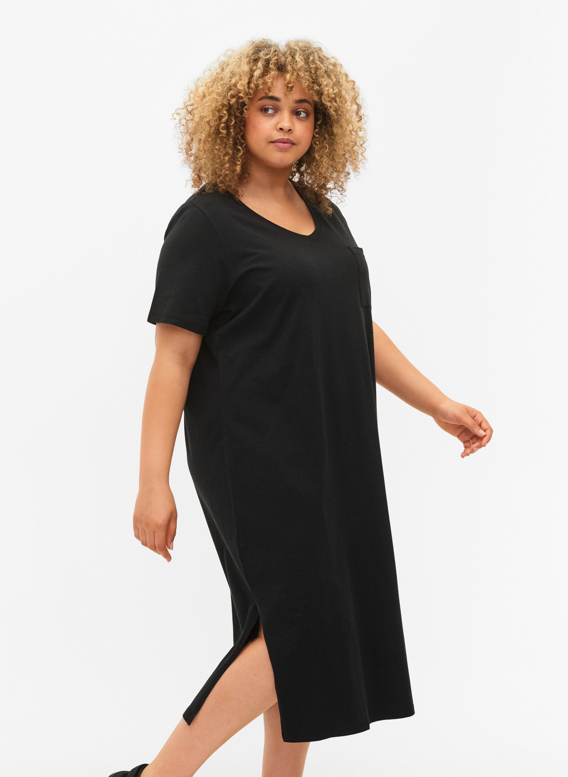 ZizziKurz&auml;rmeliges Baumwollkleid mit Schlitz, Black, Model image number 2