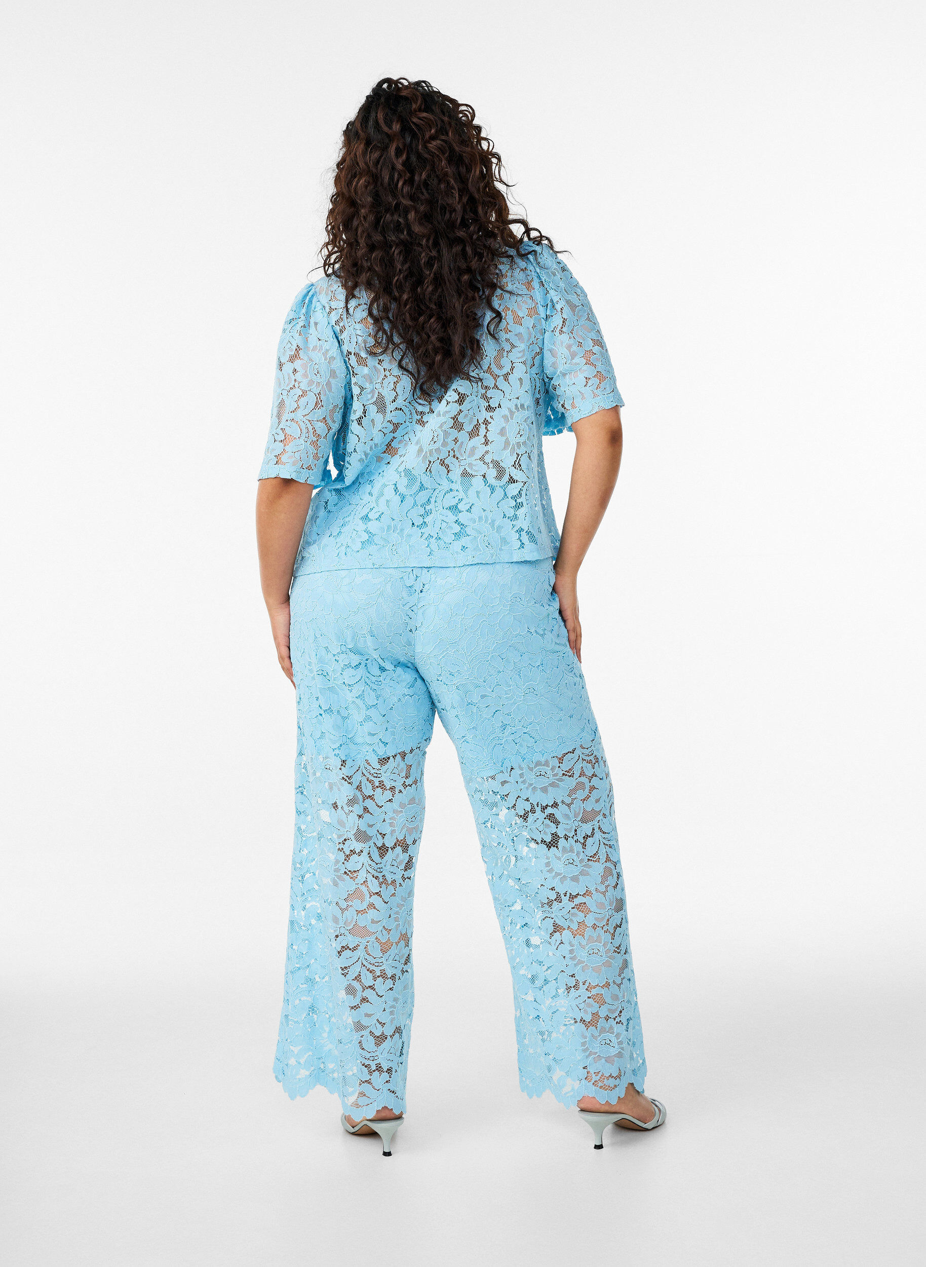 ZizziHoch taillierte Spitzenhose mit geraden Beinen, Blau, Model image number 1