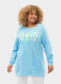 Langes Sweatshirt mit Textdruck, Baltic Sea, Model