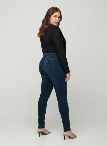 Amy Jeans, Dark blue washed, Model image number 0