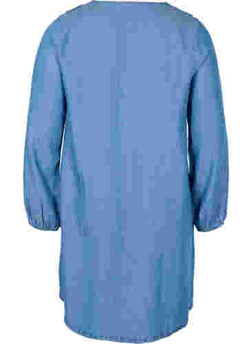 Denim-Kleid mit V-Ausschnitt und Rüschen, Blue denim, Packshot image number 1