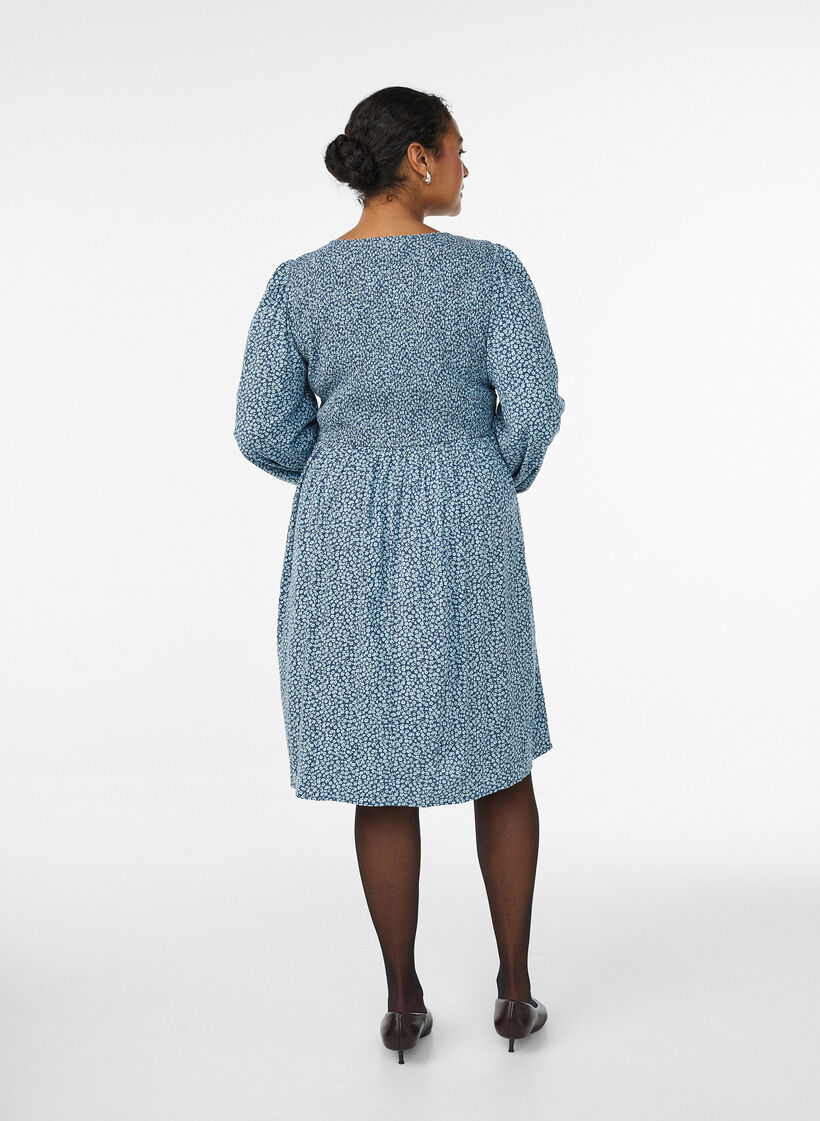 Kleid mit gesmoktem Oberteil und kleingebl&uuml;mtem Muster, Blau, Model image number 2