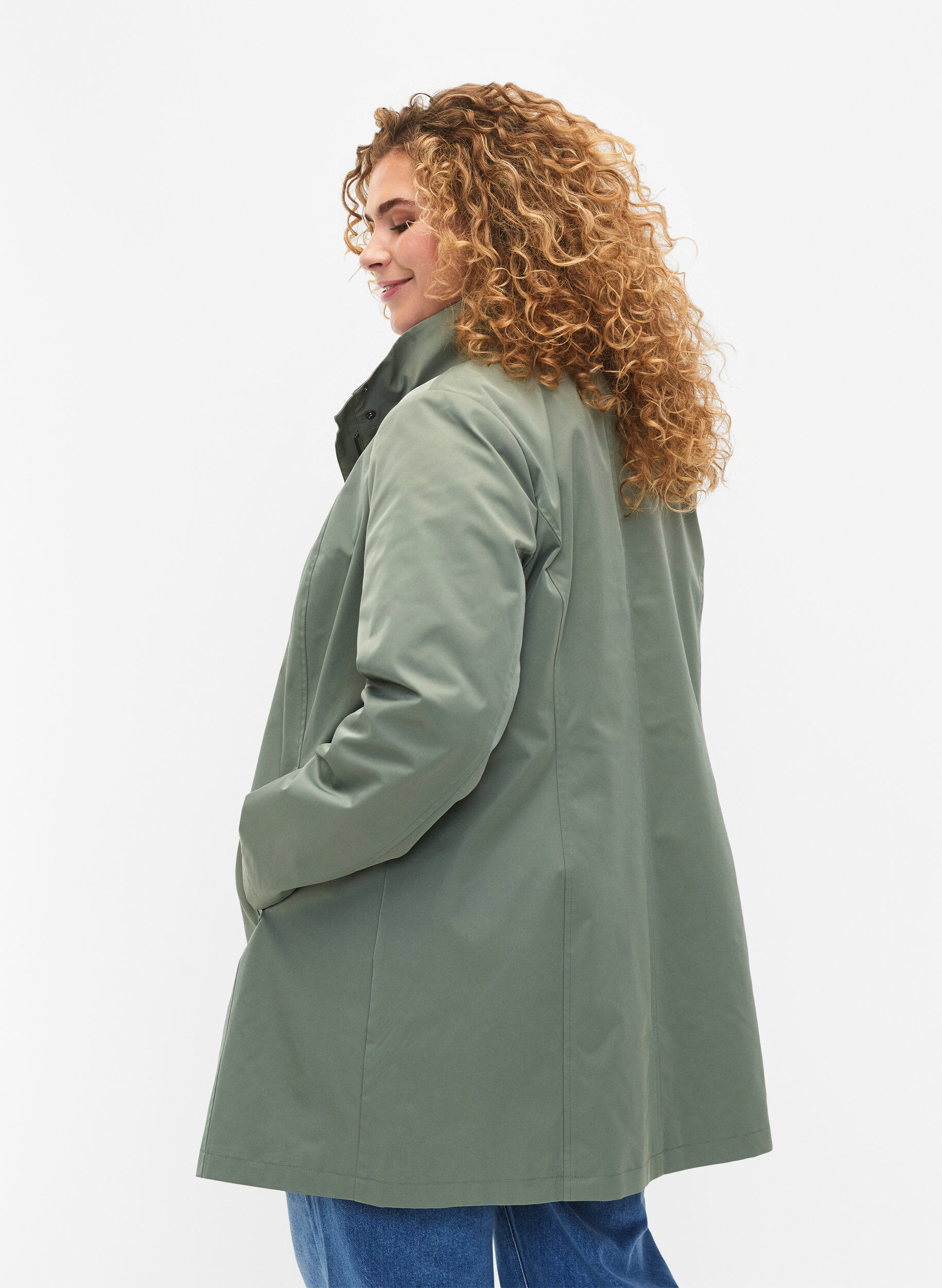 ZizziJacke mit Taschen und hohem Kragen, Gr&uuml;n, Model image number 2