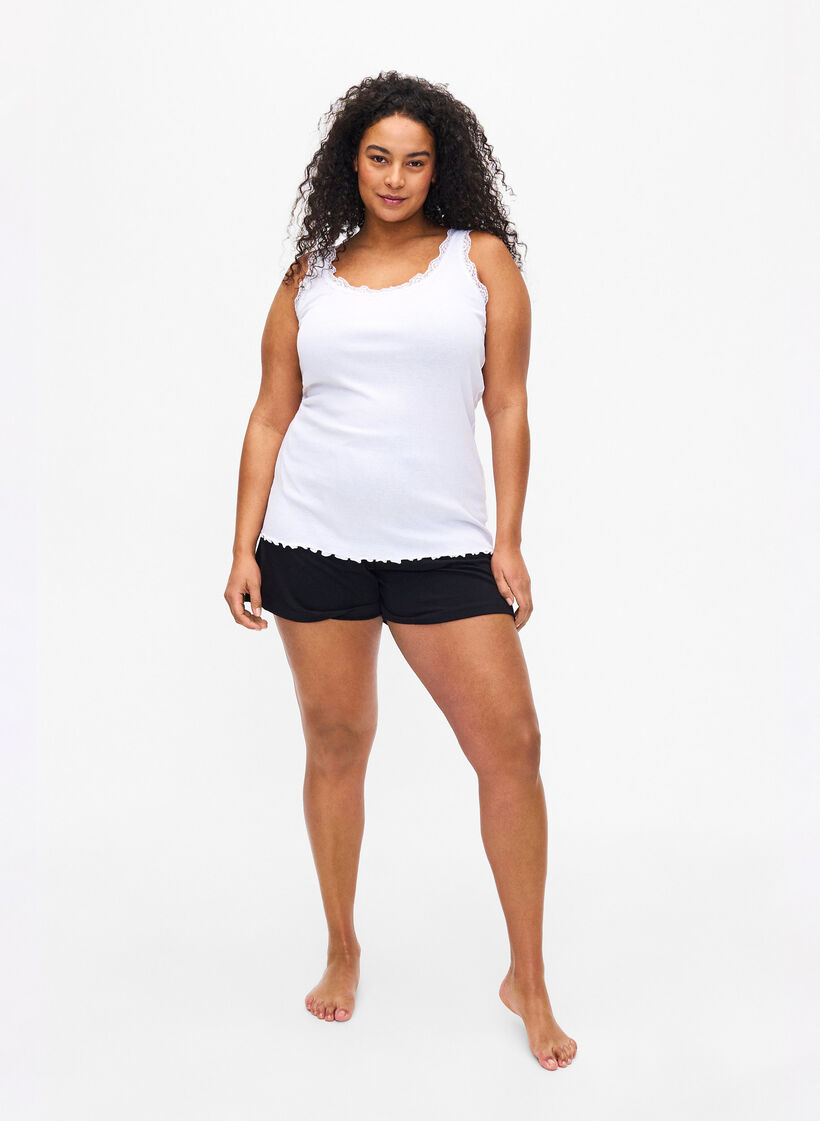 Top mit Spitzensaum, Wei&szlig;, Model image number 1