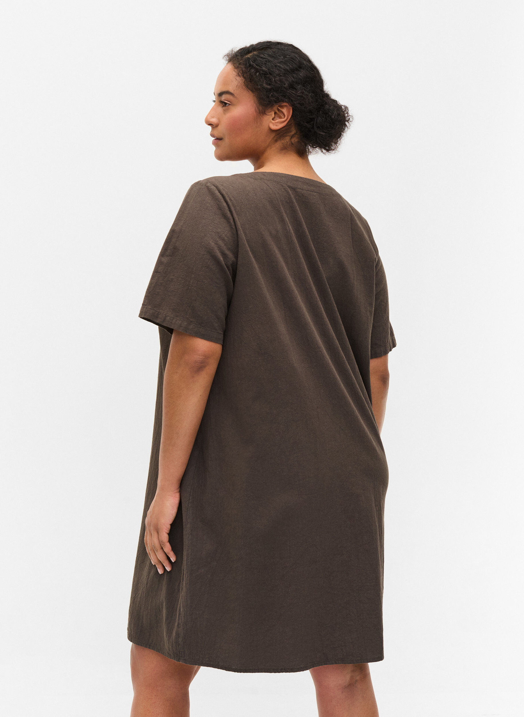ZizziKurzarm Kleid aus Baumwolle mit Kn&ouml;pfen, Khaki Green, Model image number 1