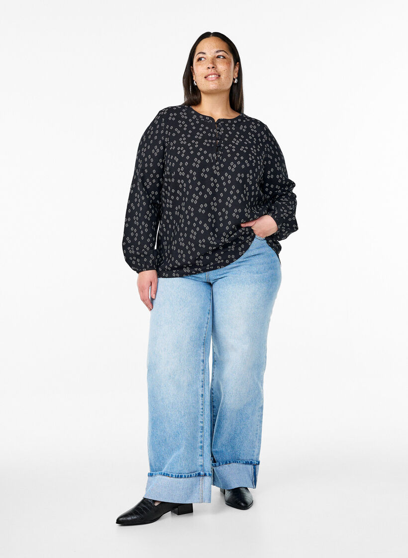 Langarmbluse mit Muster und Knöpfen, Schwarz, Model image number 1
