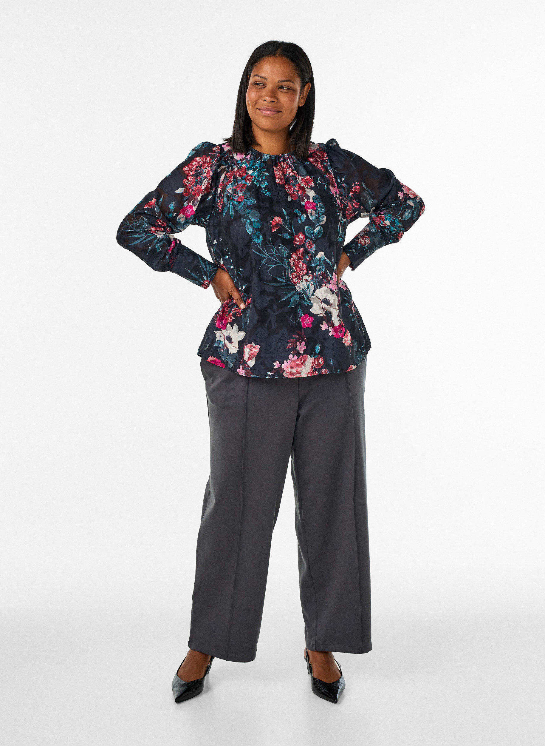 ZizziLockere Hose aus Jersey mit hoher Taille, Grau, Model image number 0
