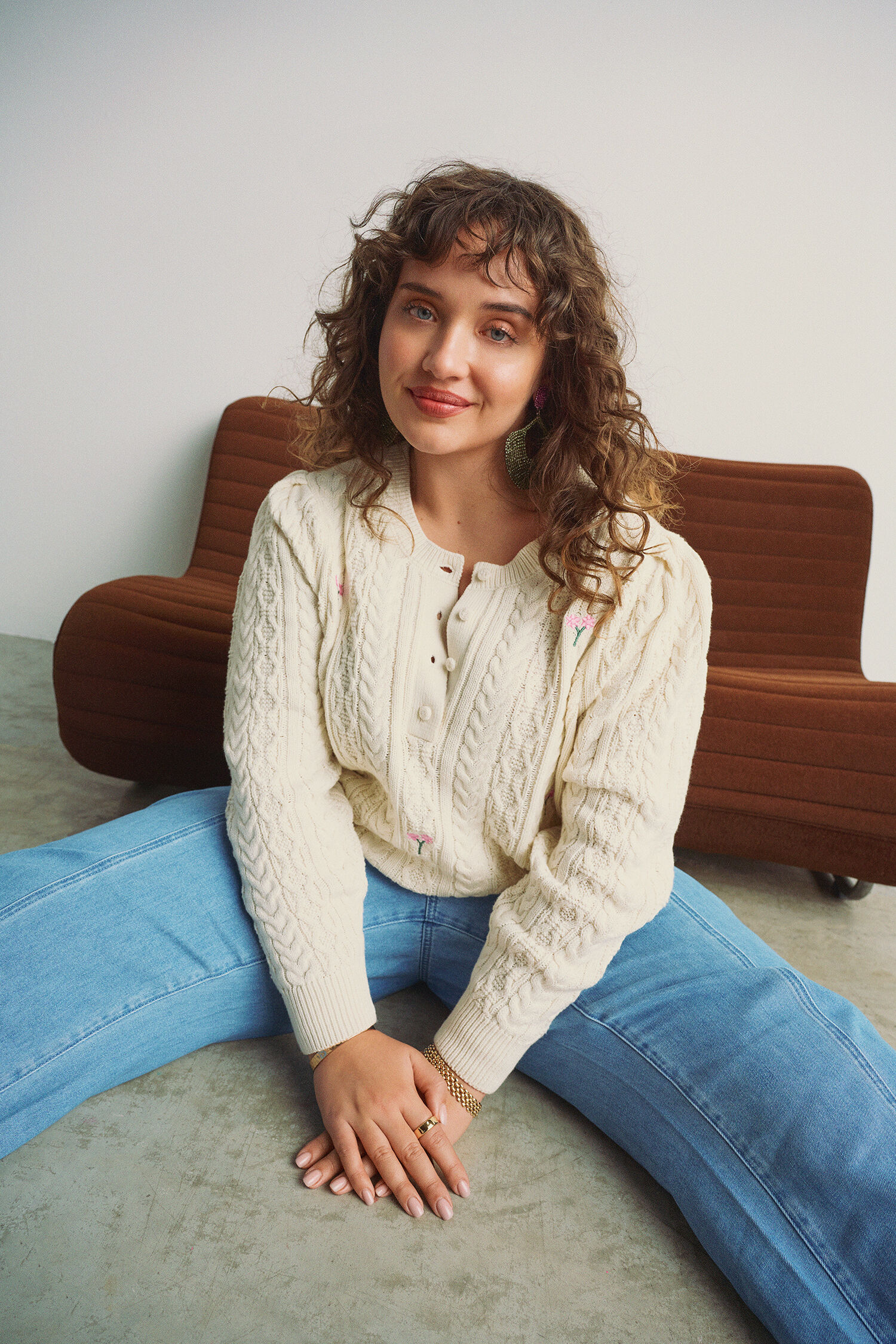 ZizziStrickbluse mit gestickten Blumen, , Model