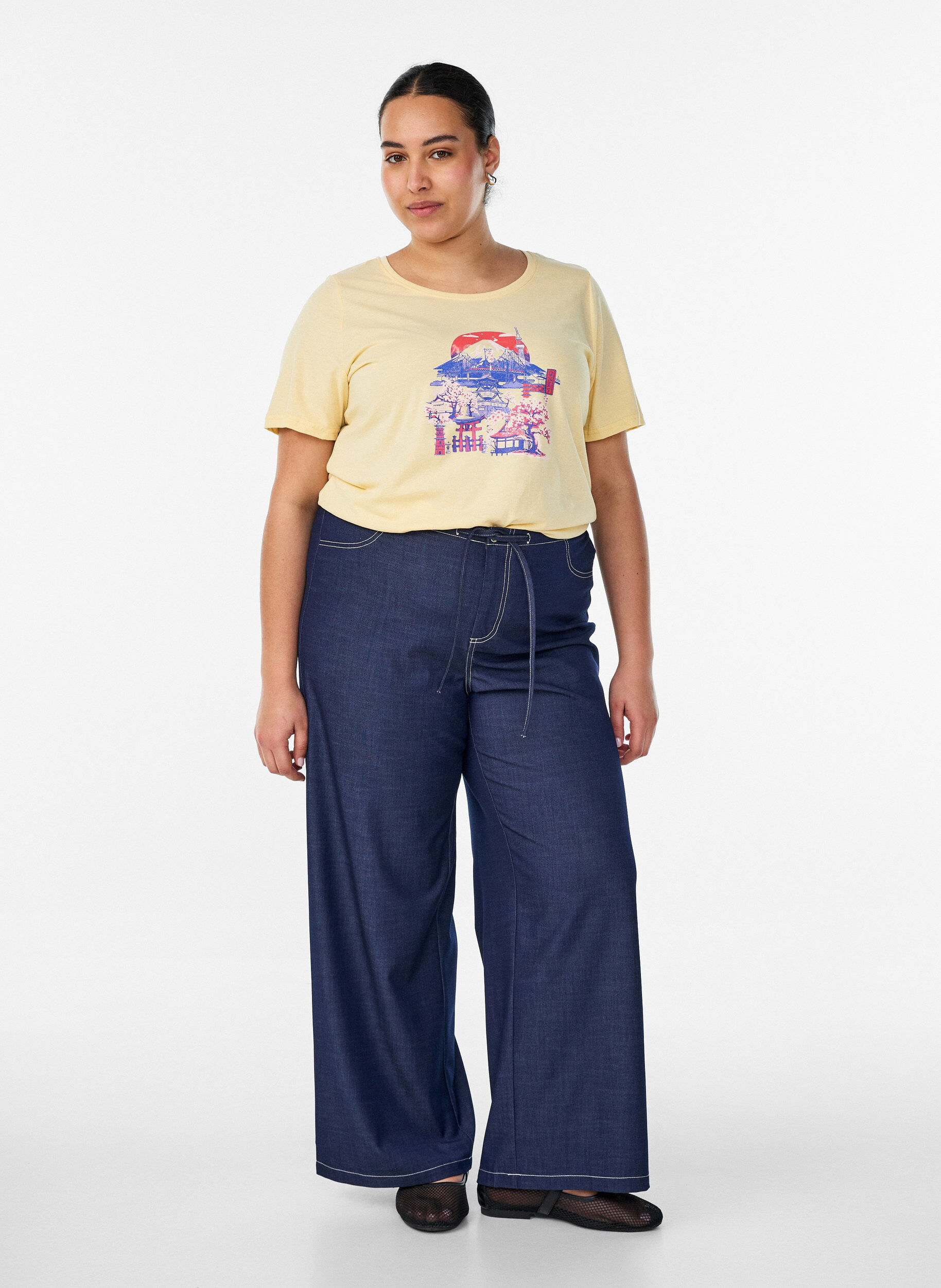 ZizziT-Shirt mit Print, Gelb, Model image number 1