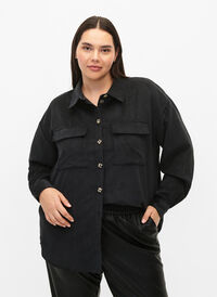 Langärmliges Shirt aus Samt mit Brusttaschen, Black, Model