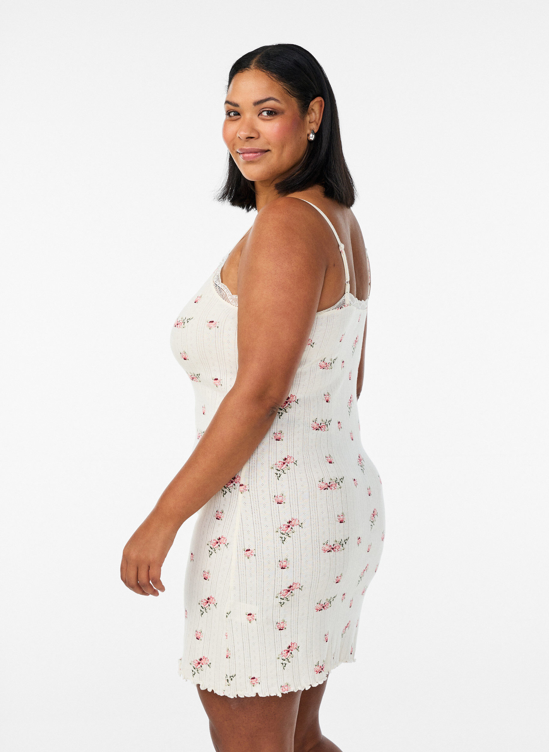 ZizziNachthemd mit d&uuml;nnen Tr&auml;gern und Strukturmuster, Vanille, Model image number 2