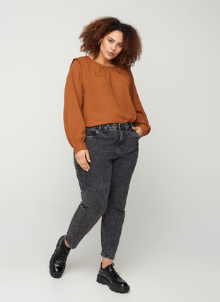 Cropped Mum Jeans mit hoher Taille, Black acid washed, Model image number 1