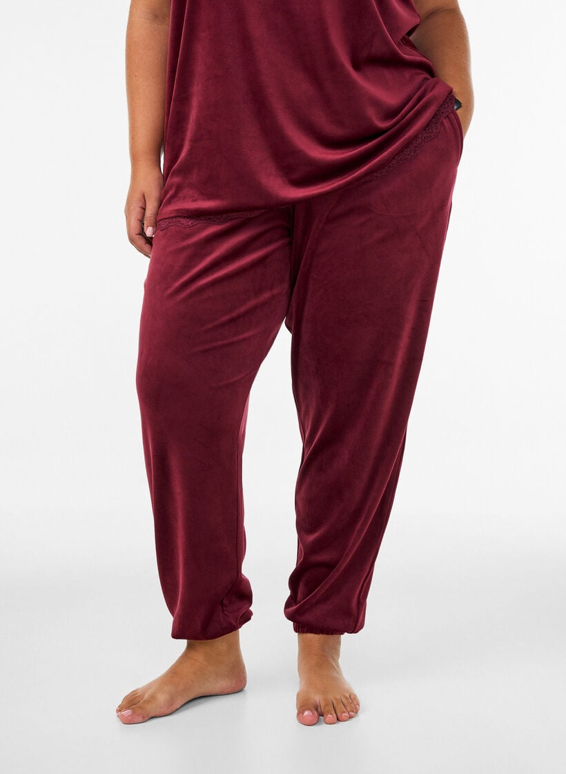 Lockere Hose aus Velours, Rot, Model image number 0
