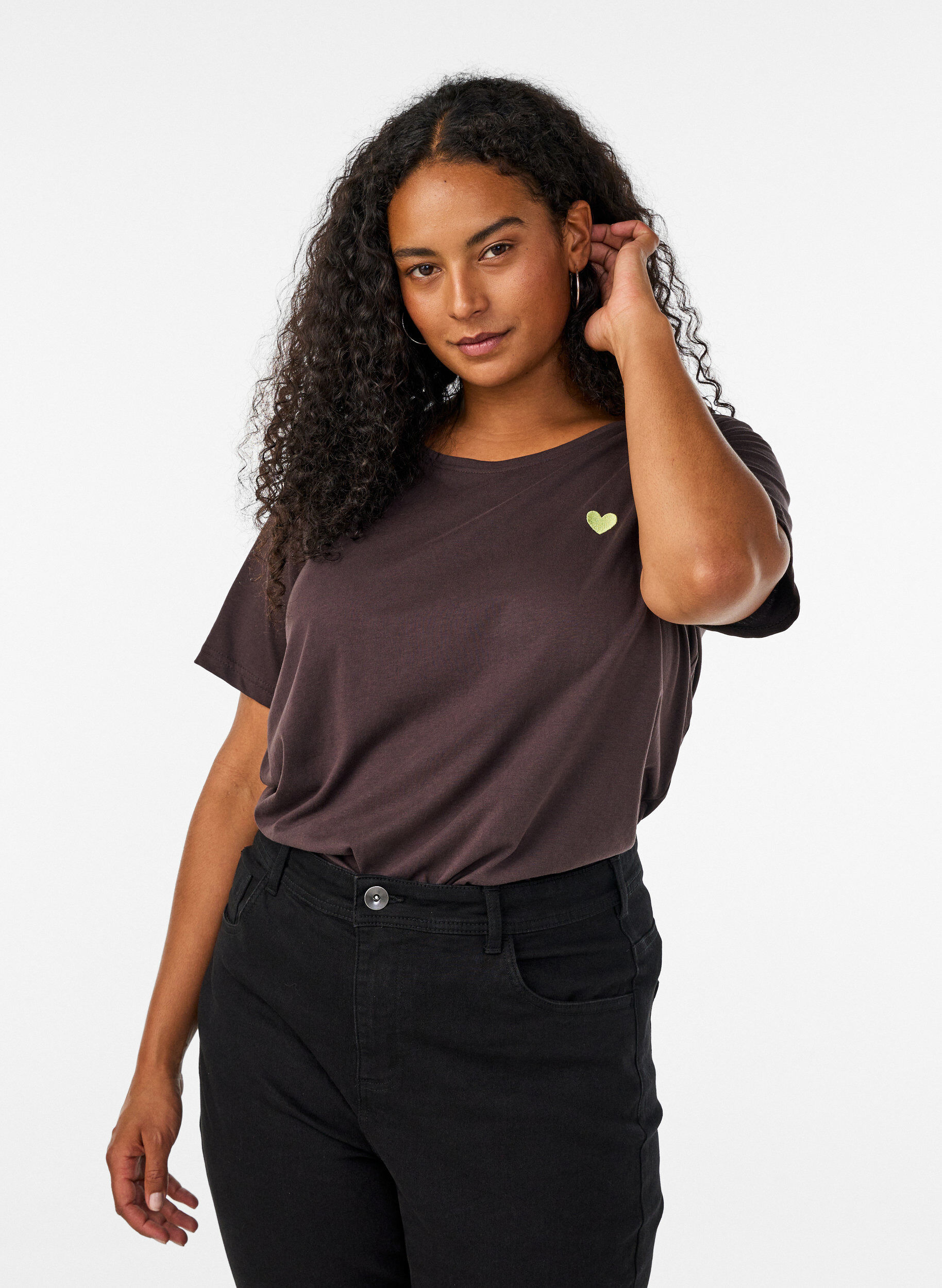T-Shirt mit Print, Braun, Model