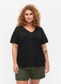 Kurzärmeliges Basic T-Shirt mit V-Ausschnitt, Black, Model