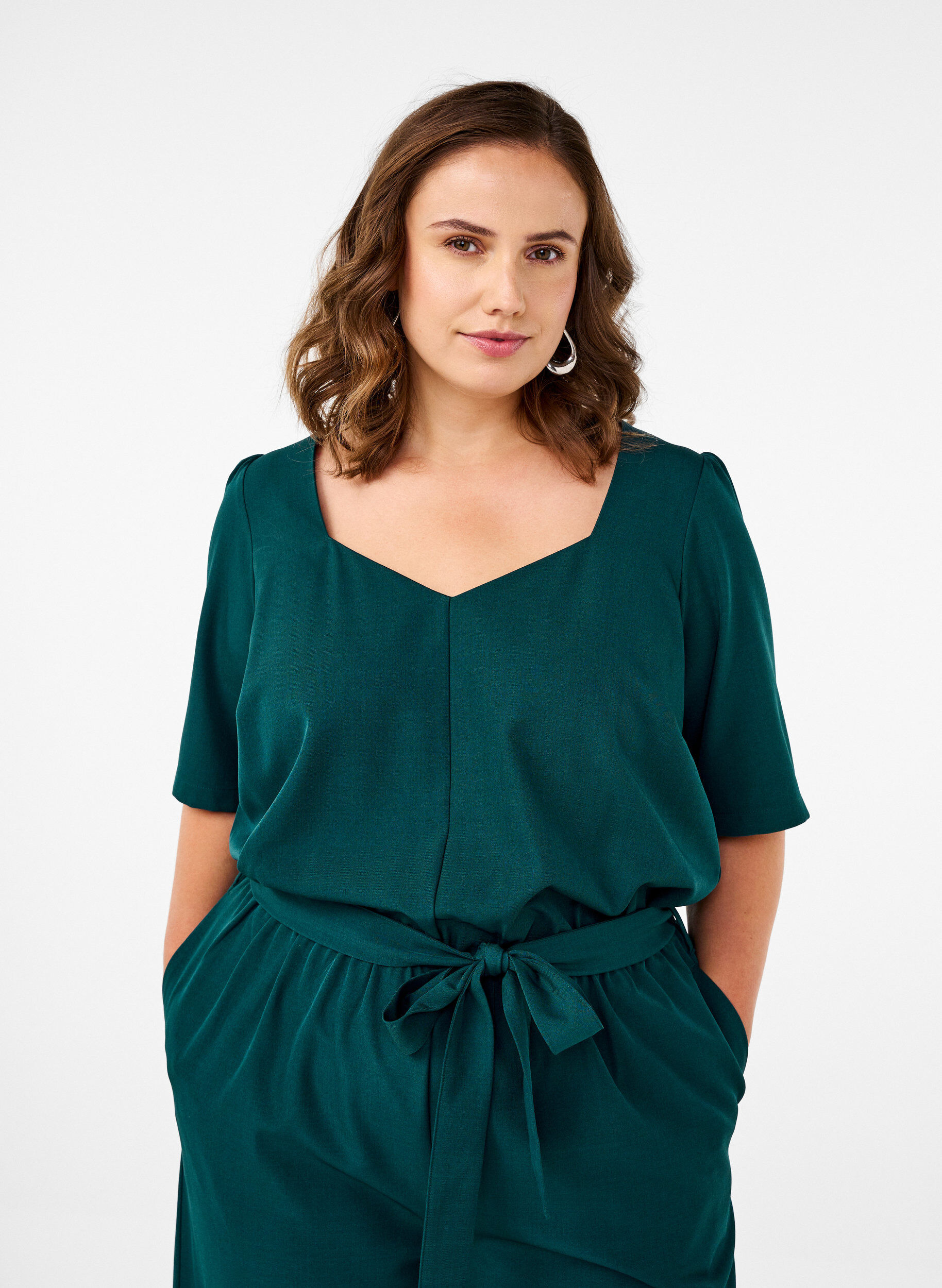 ZizziJumpsuit mit G&uuml;rtel und kurzen &Auml;rmeln, Sea Moss Melange, Model image number 2