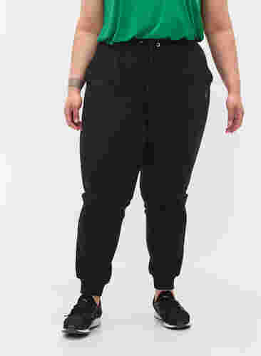 Lockere Trainingshose mit Taschen, Black, Model image number 2