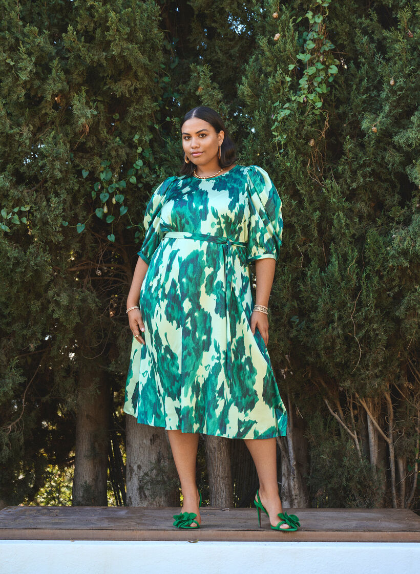 Partykleid mit kurzen Ärmeln und Bindegürtel, Grün, Image image number 0