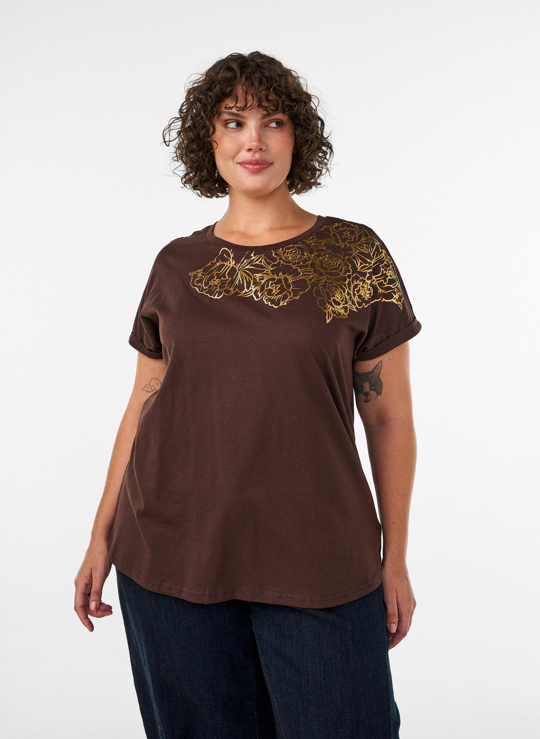 ZizziT-Shirt aus Baumwolle mit Blumenprint, Braun, Model image number 0