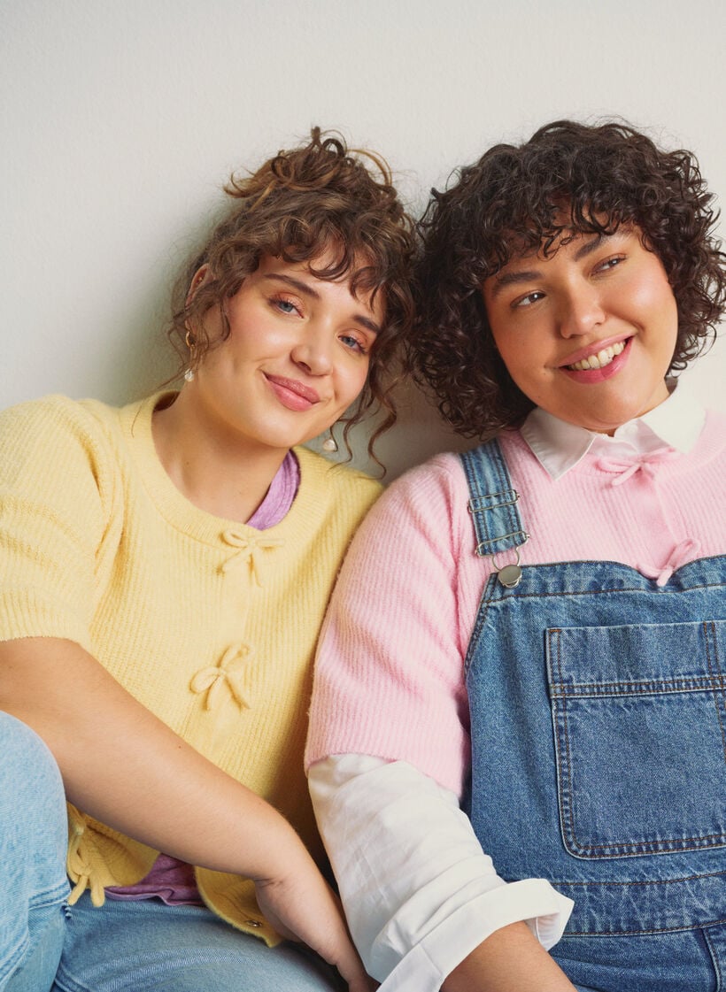 Kurzärmelige Strickjacke mit Schleifen, Gelb, Image