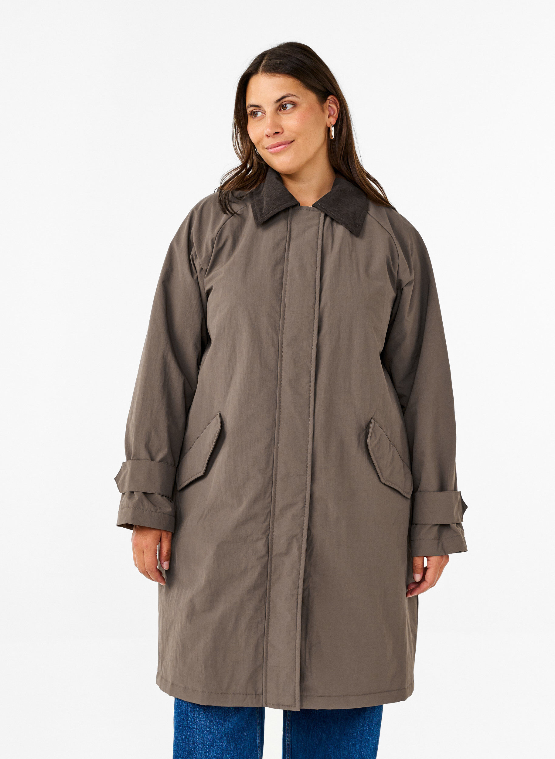 Zizzi&Uuml;bergangsmantel mit Samtkragen und Taschen, Chocolate Chip, Model image number 0