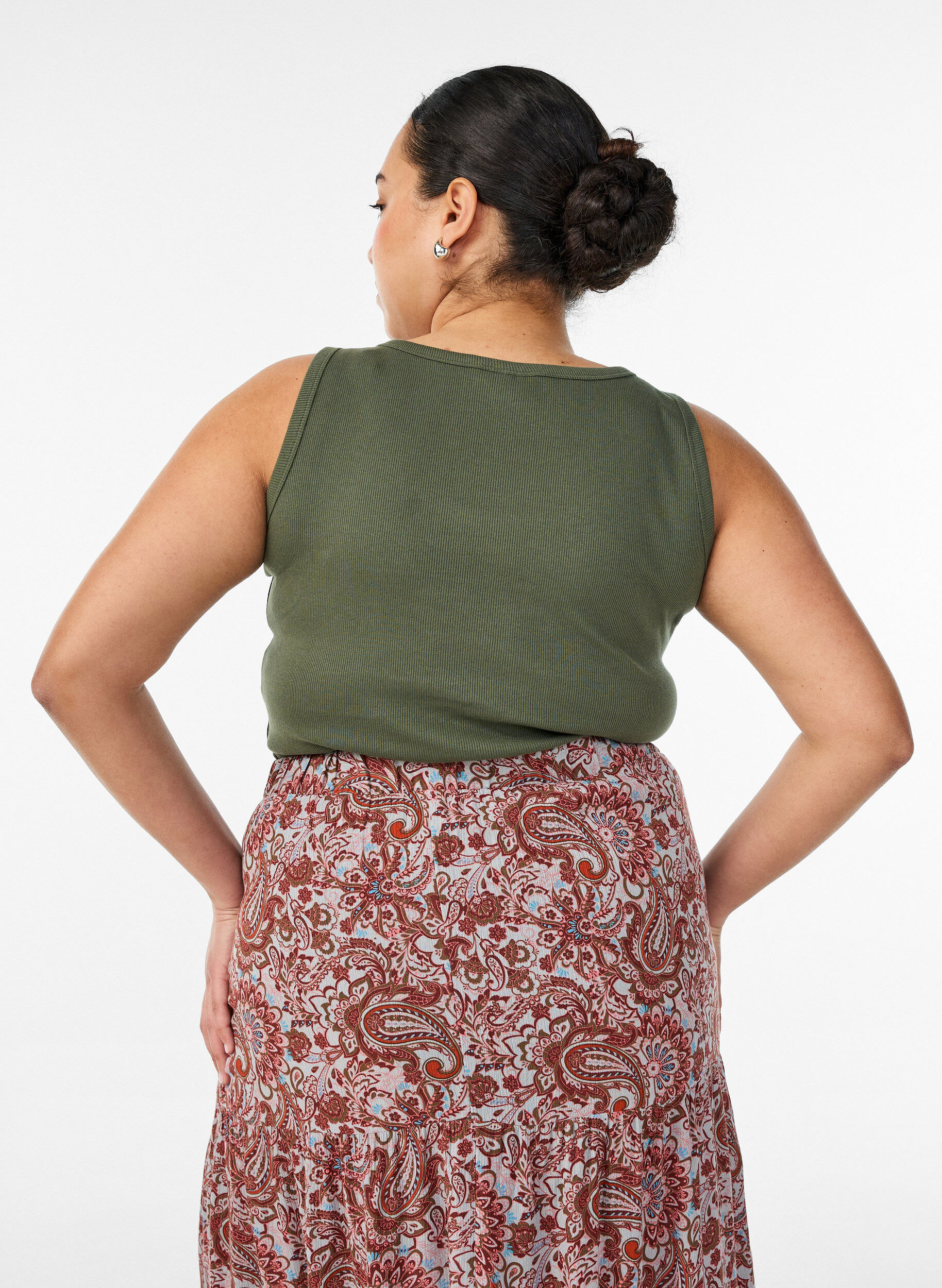 ZizziTailleiertes Top mit Motiv, Gr&uuml;n, Model image number 2