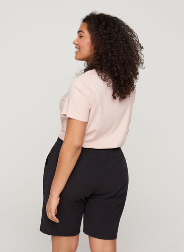 Lockere Shorts aus Baumwolle mit Taschen , Black, Model image number 1