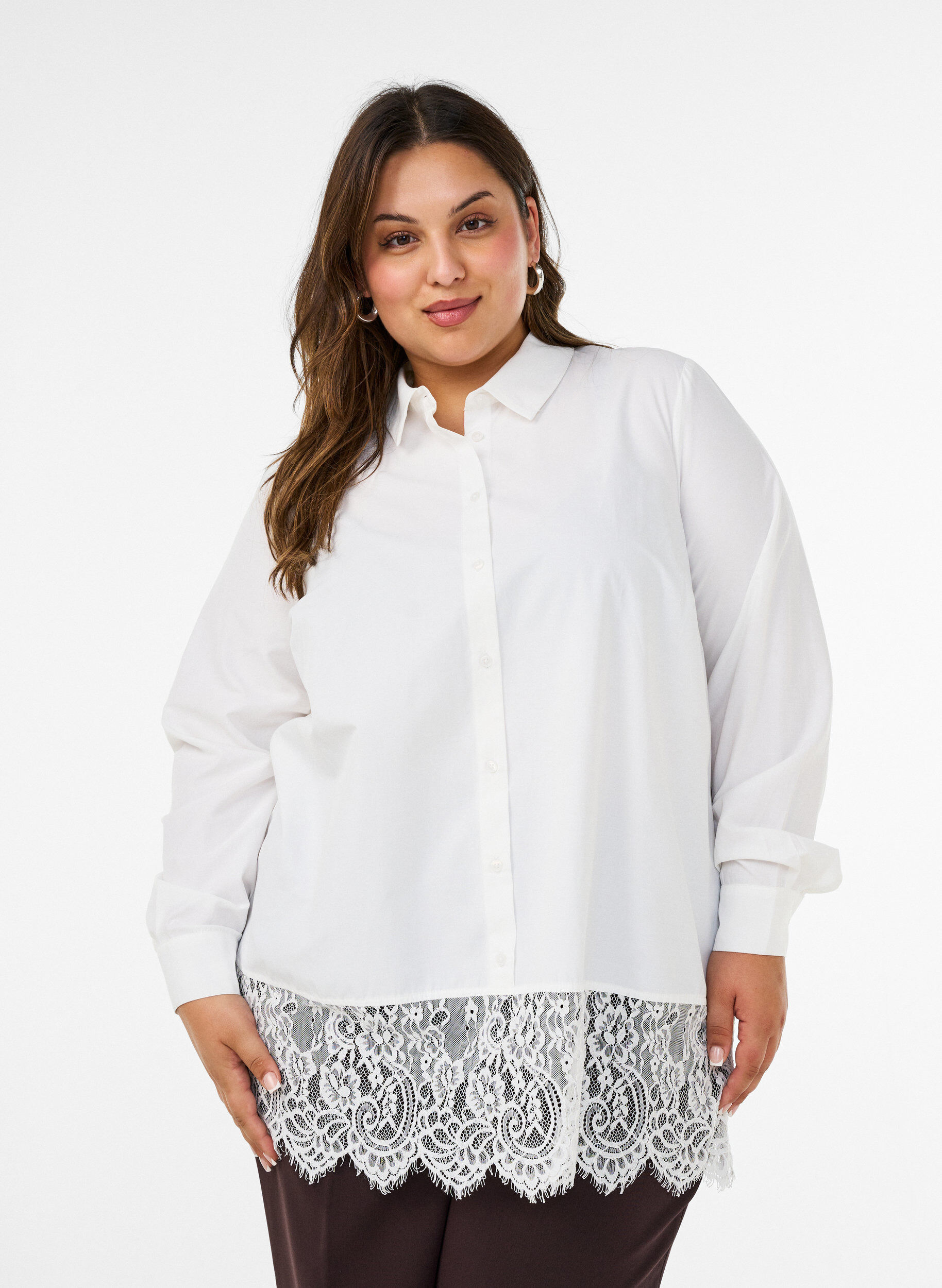 ZizziLockere Bluse mit breiter Spitze, Wei&szlig;, Model image number 0