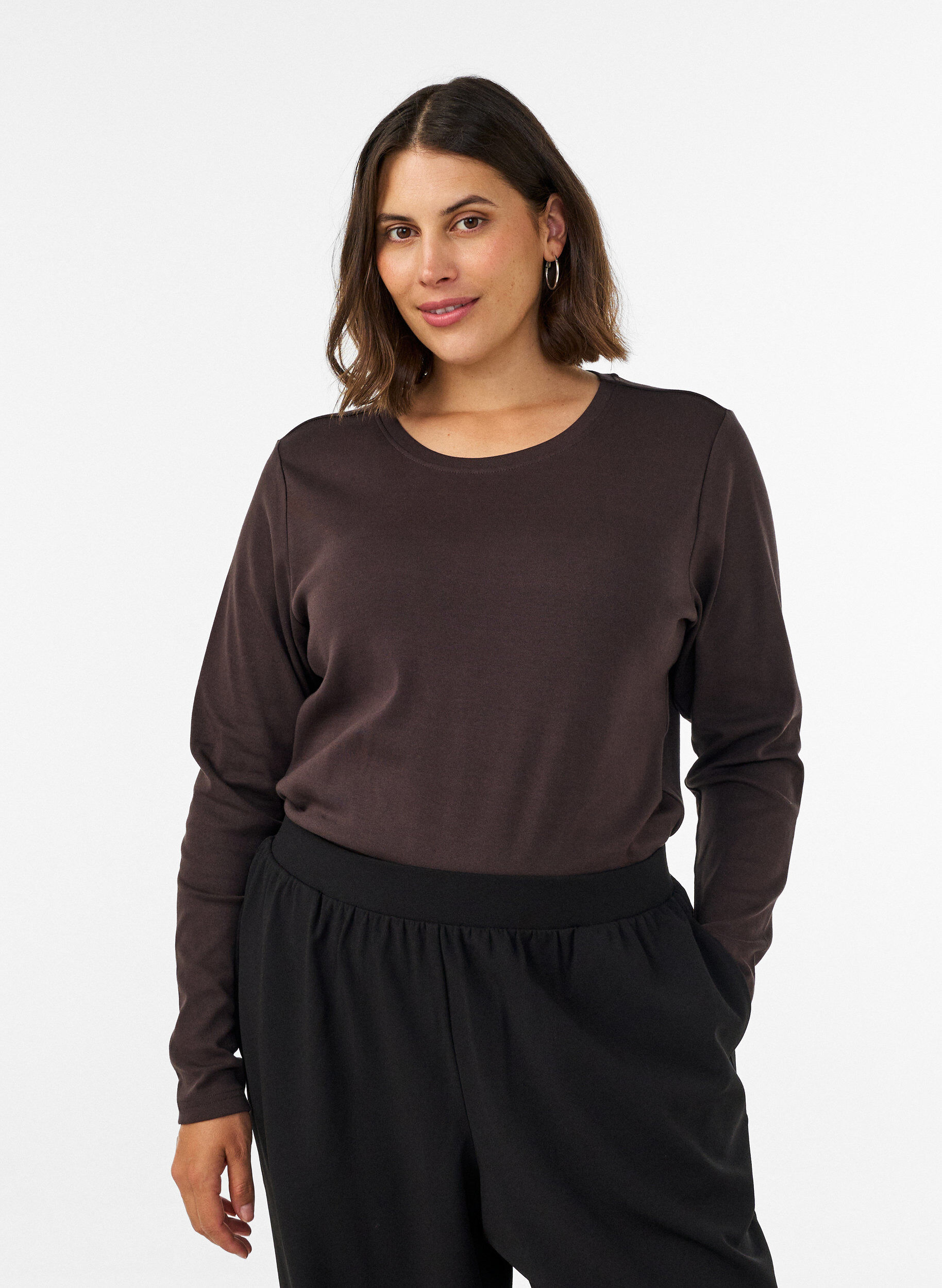 ZizziLangarm-Basic-T-Shirt mit Rundhalsausschnitt, Braun, Model image number 0