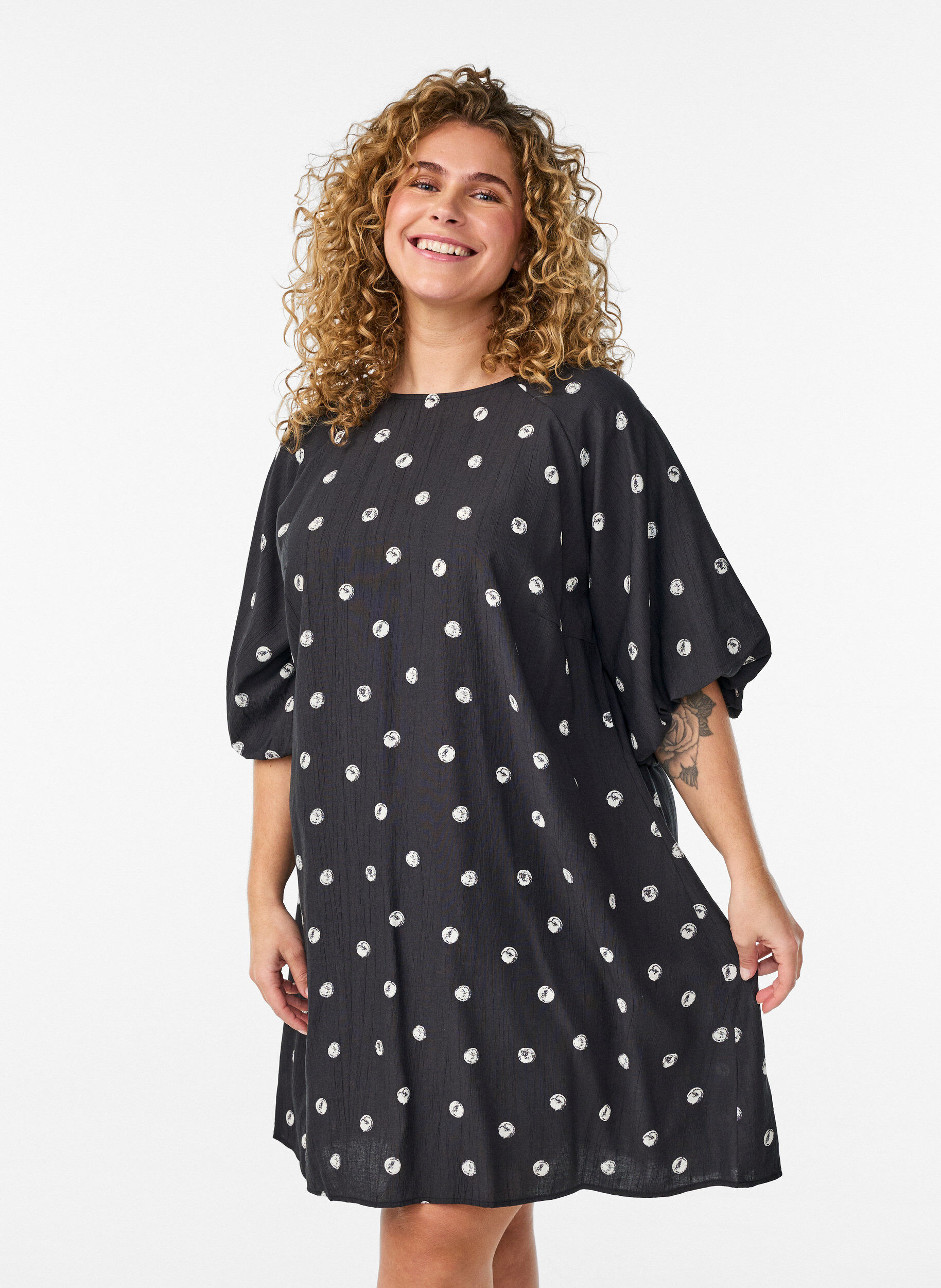 ZizziKurzes Kleid aus Viskose mit Ballon&auml;rmeln, 9990, Model image number 0