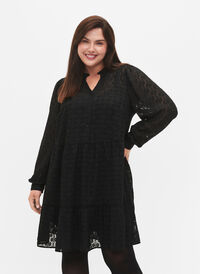 Jacquard-Kleid mit Rüschenkragen, Black, Model
