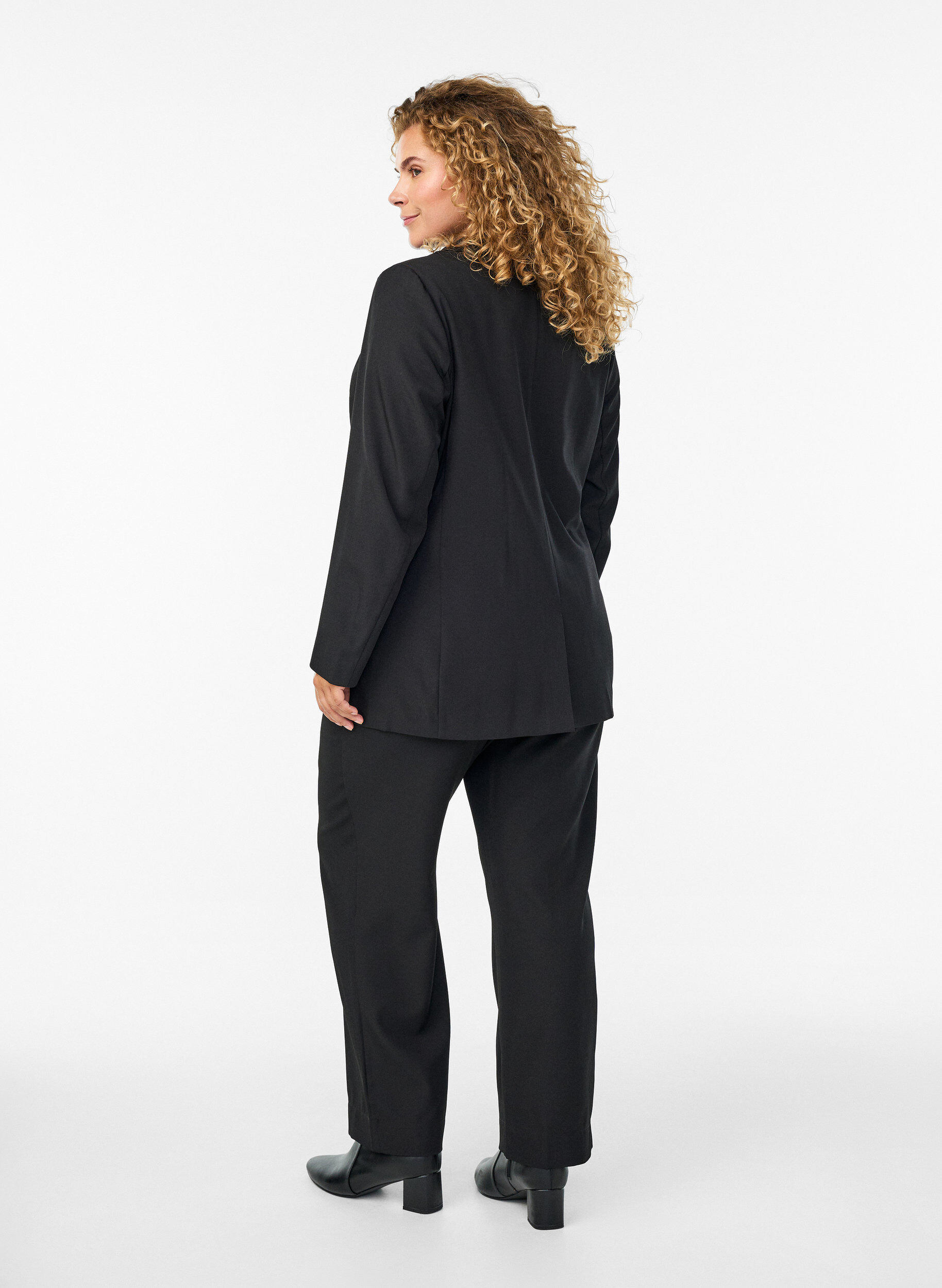 ZizziLockere Hose mit Taschen, Schwarz, Model image number 1