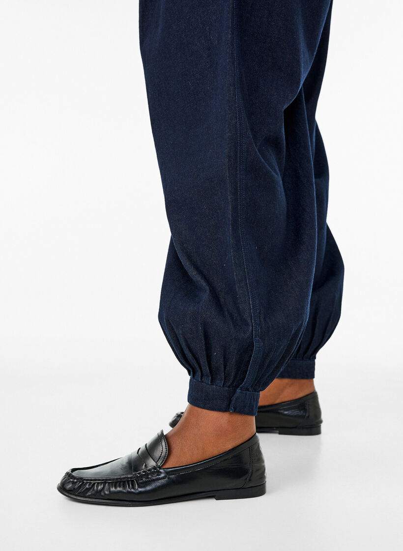 Balloon Jeans mit hoher Taille, Blau, Model image number 2