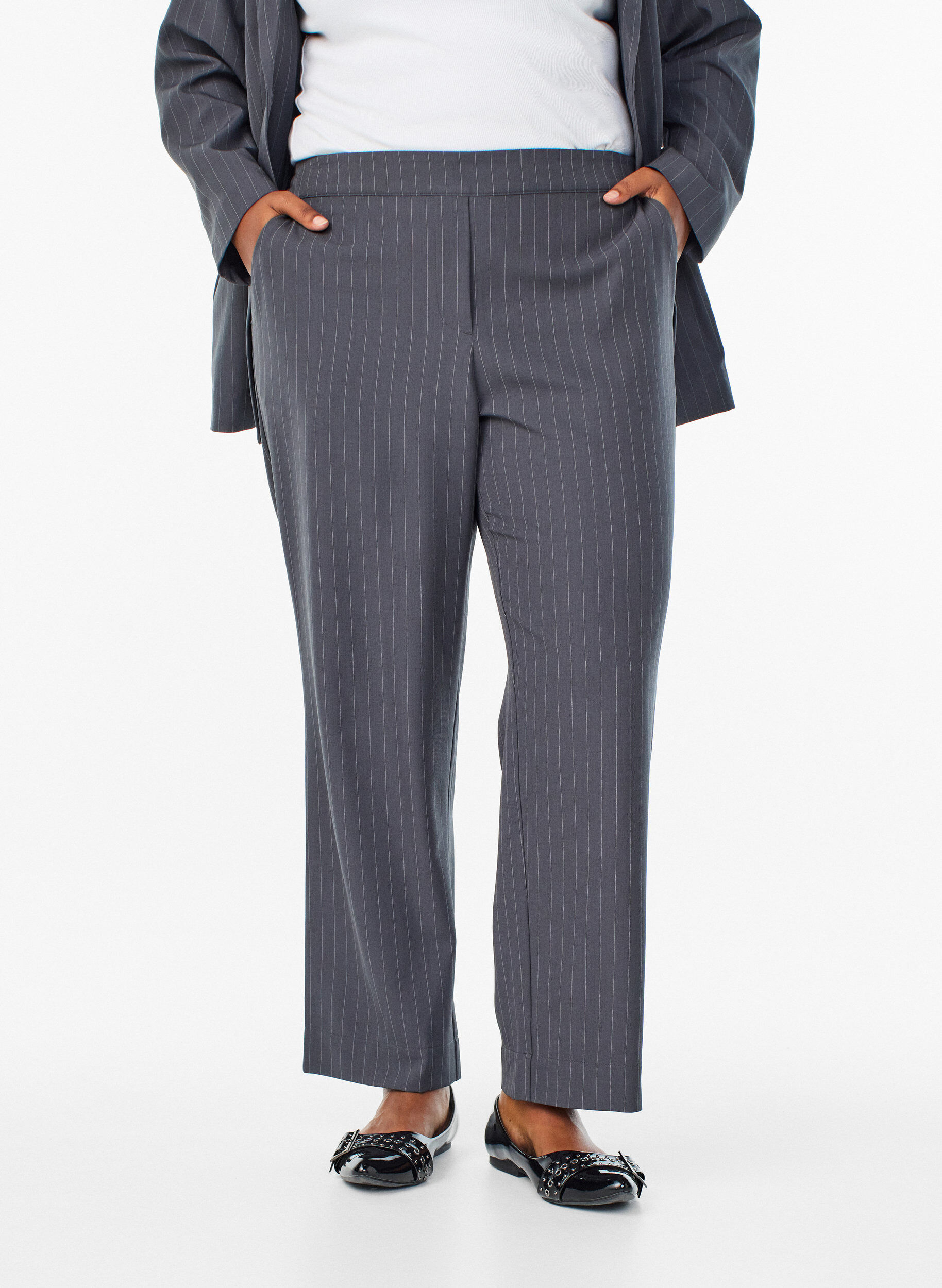 ZizziLockere Hose mit Taschen, Grau, Model image number 2