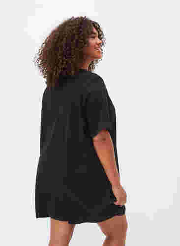 Oversize Schlaf-T-Shirt aus Bio-Baumwolle, Black W. coffee, Model image number 1