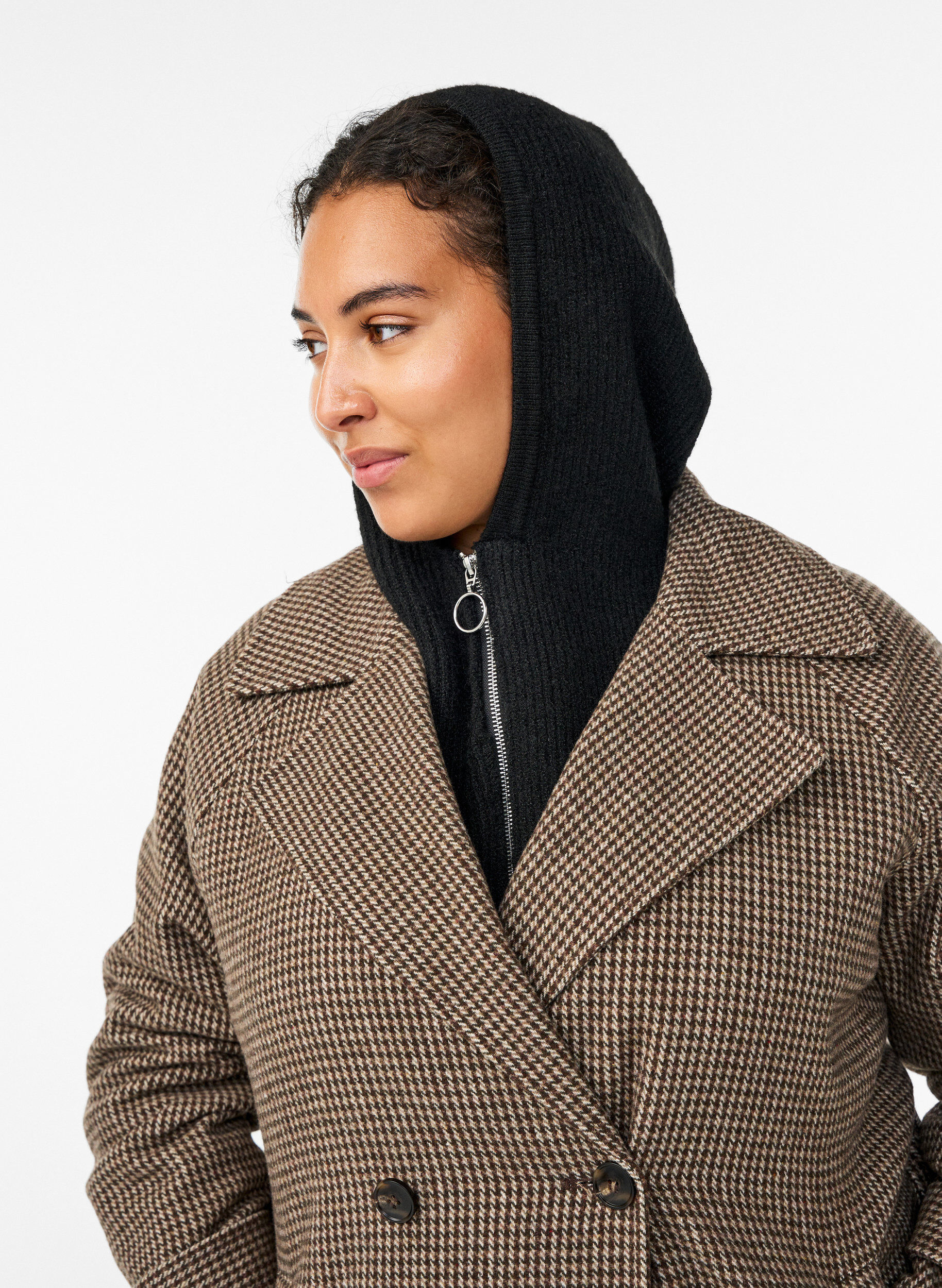 Balaclava aus Rippstrick mit Rei&szlig;verschluss, Schwarz, Model