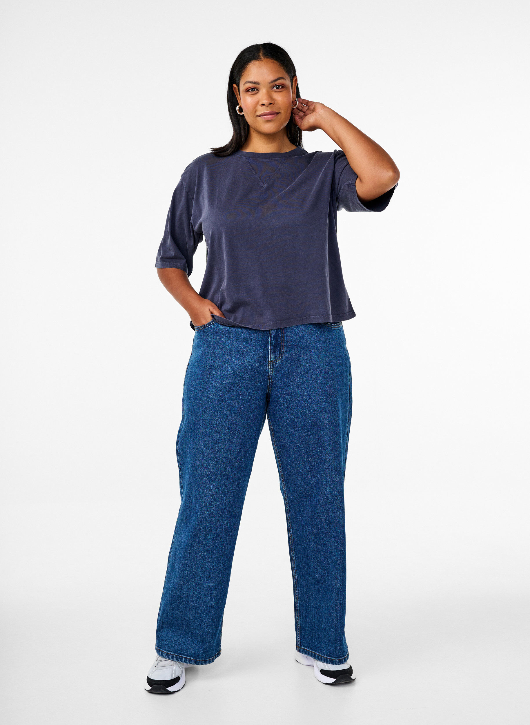 ZizziBoxy T-Shirt aus Bio-Baumwolle., Blau, Model image number 1