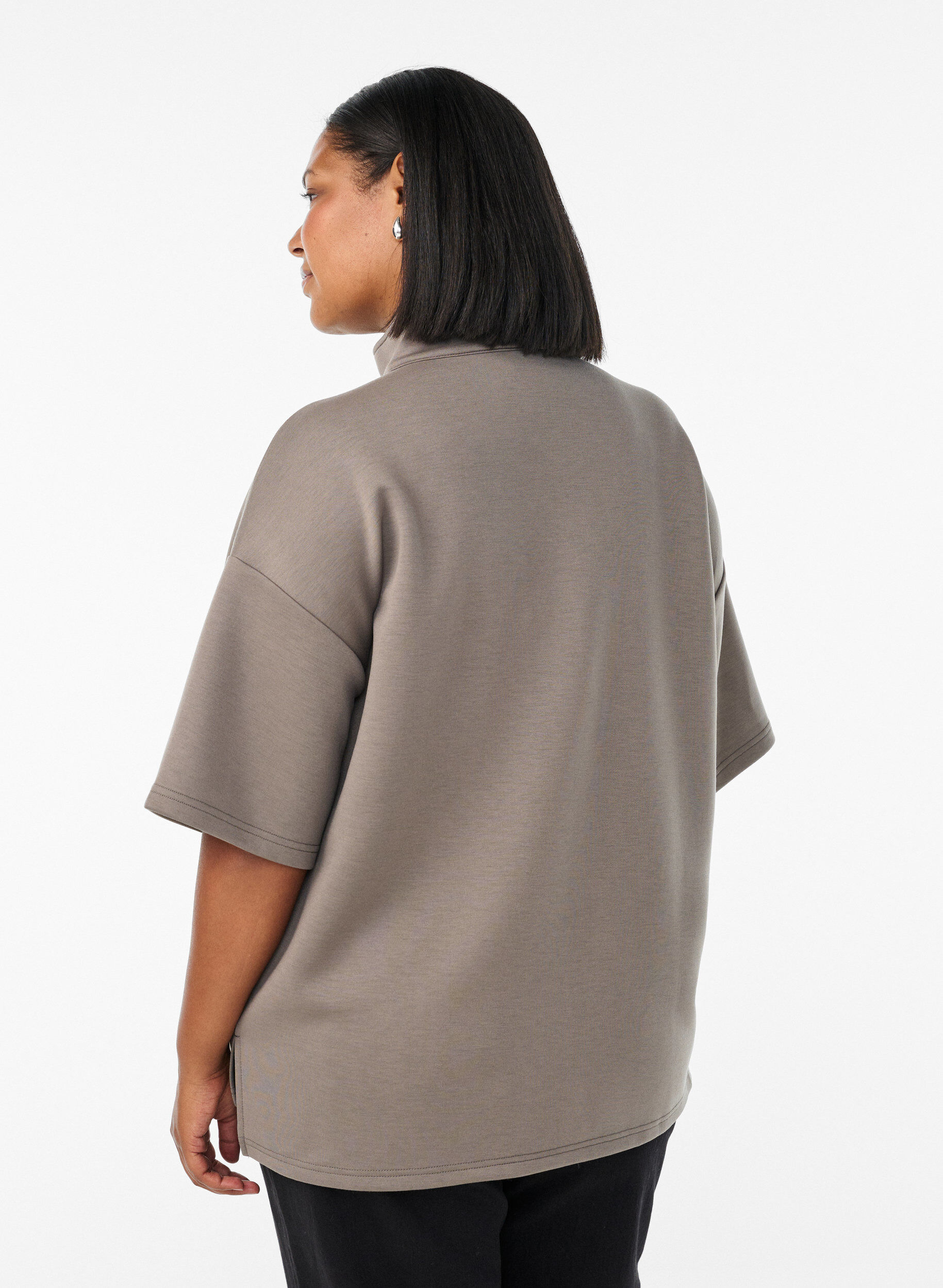 ZizziKurz&auml;rmeliges Sweatshirt mit hohem Kragen, Braun, Model image number 2