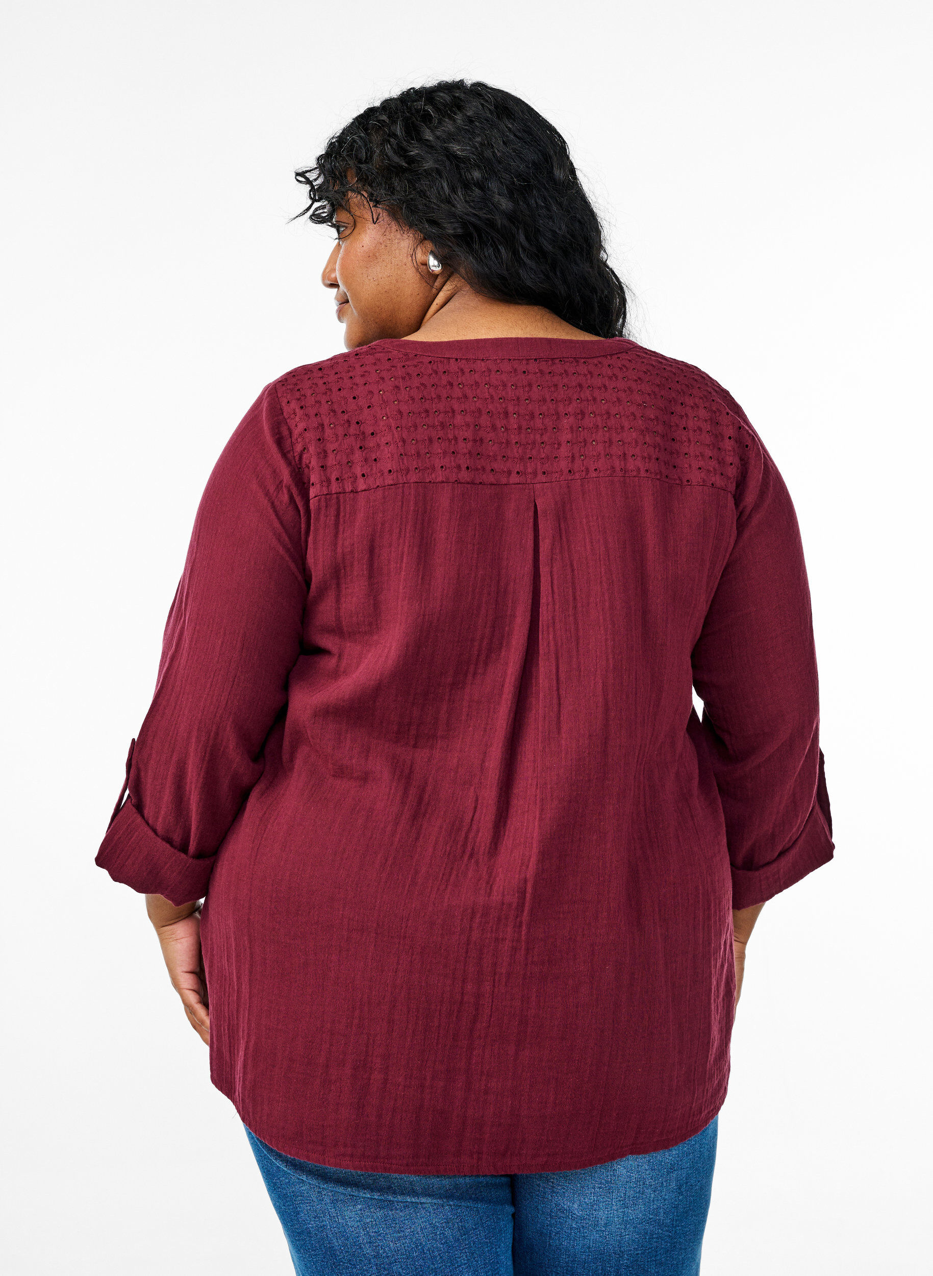 ZizziBluse aus Baumwollmusselin mit Lochstickerei, Dunkles Bordeaux, Model image number 2