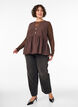 &Auml;rmellose Sch&ouml;&szlig;chenbluse mit dekorativen Kn&ouml;pfen, Braun, Model image number 1