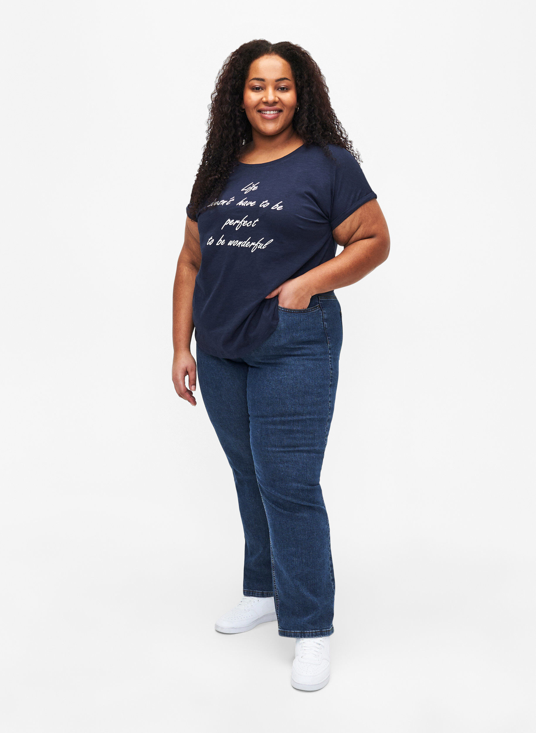 ZizziBedrucktes T-Shirt aus Bio-Baumwolle, N.Sky w. White Print, Model image number 2