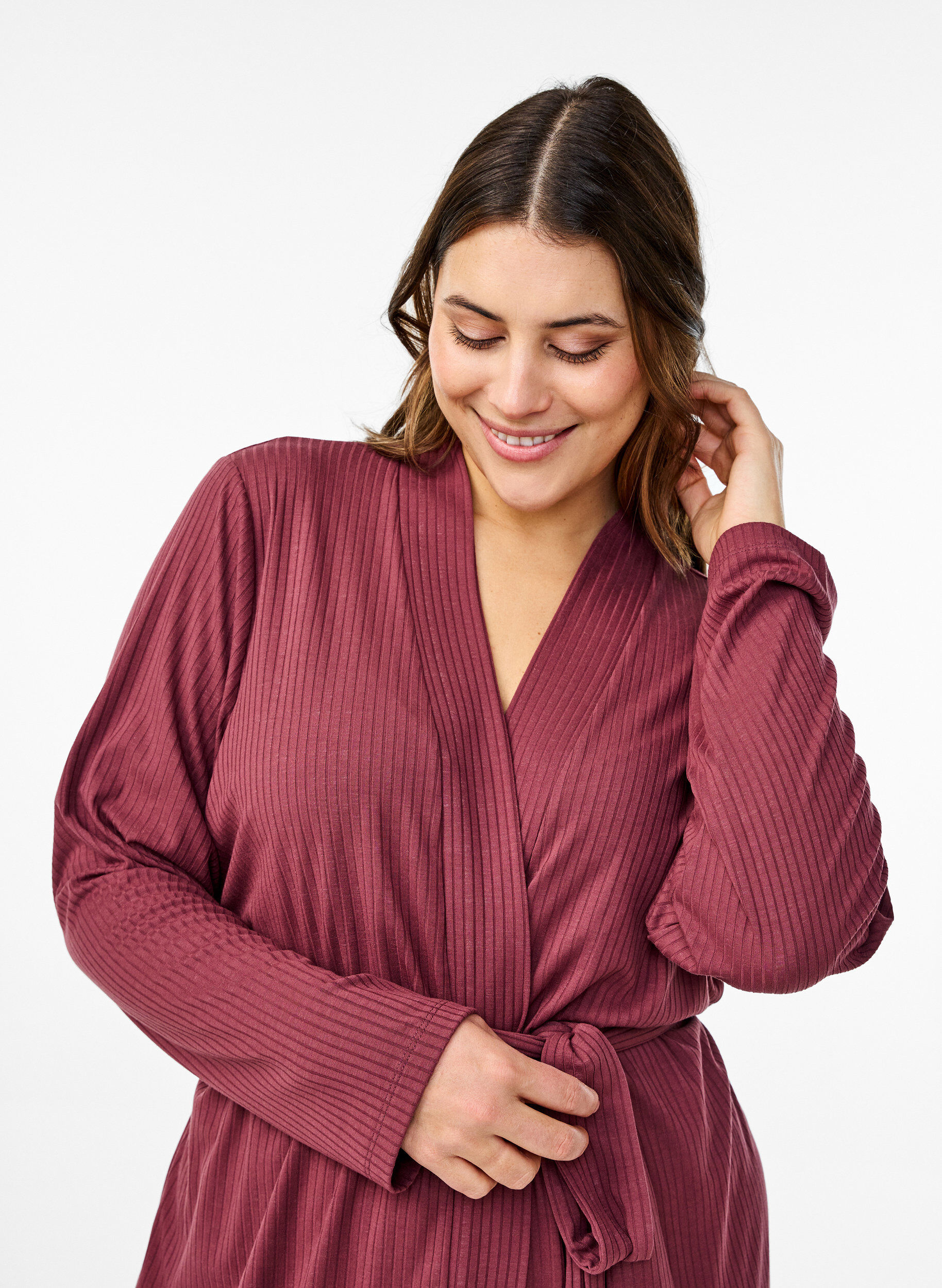 ZizziMorgenmantel mit Bindeg&uuml;rtel, Rose Brown, Model image number 2
