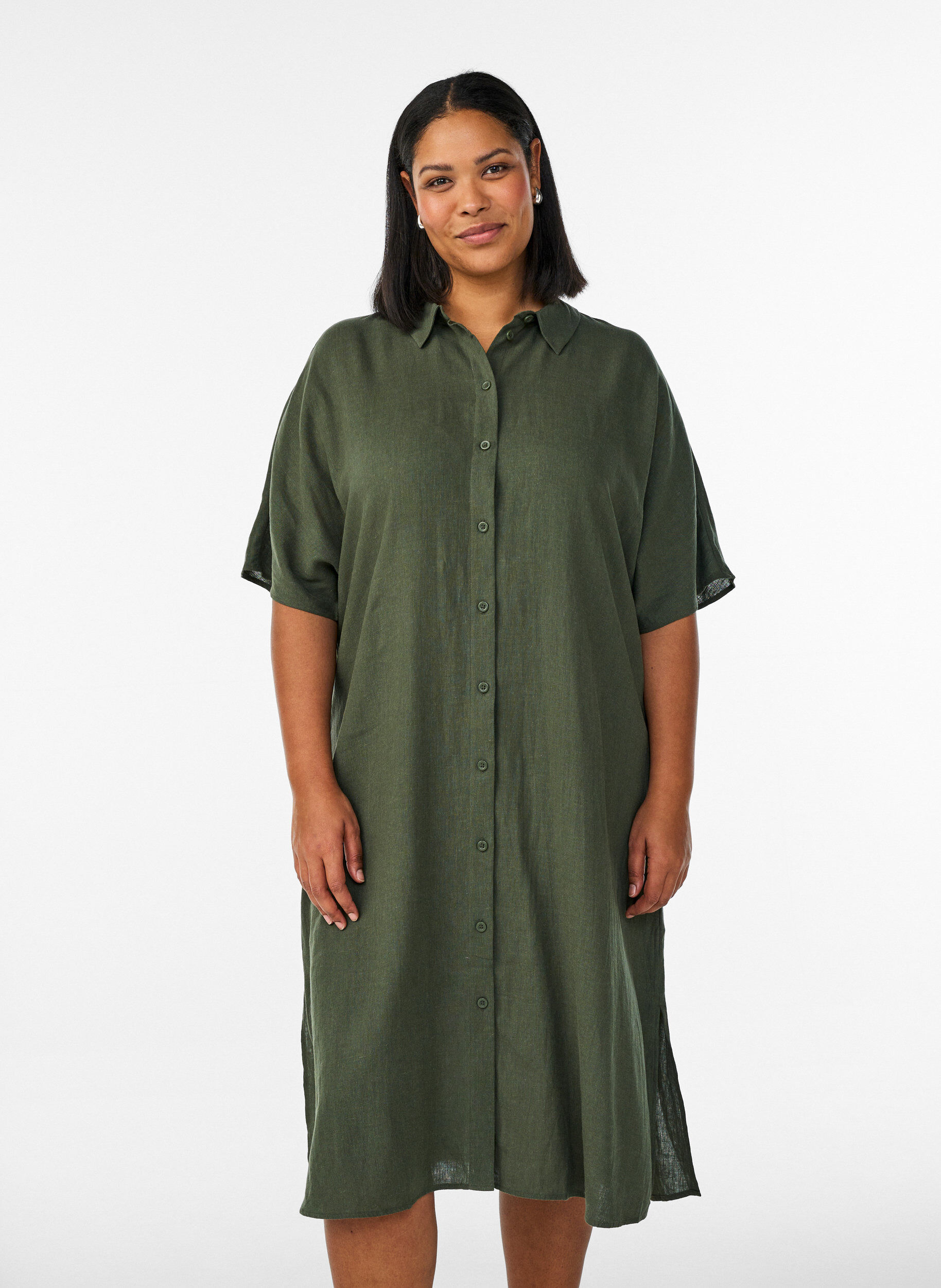 ZizziHemdblusenkleid aus Leinen und Viskose mit kurzen &Auml;rmeln, Gr&uuml;n, Model image number 0